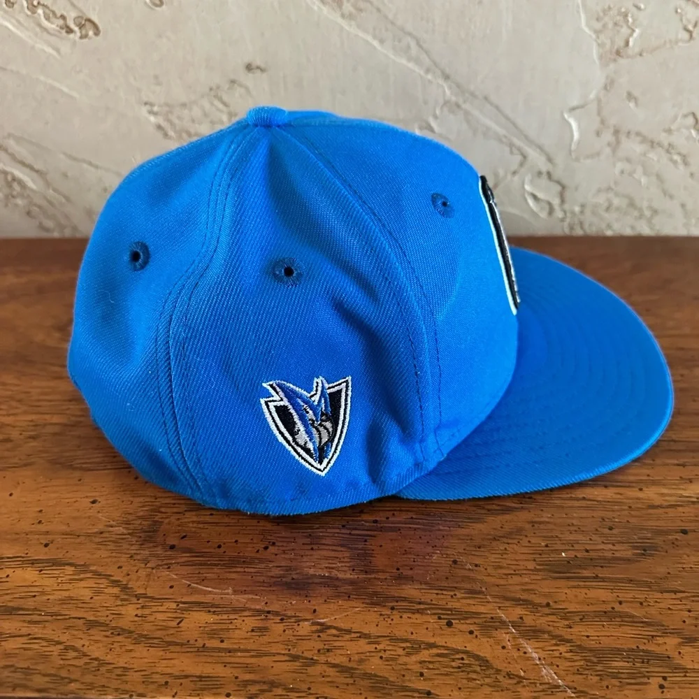 Dallas Mavericks Official NBA New Era Youth 9Fifty Blue Logo Cap SnapBack